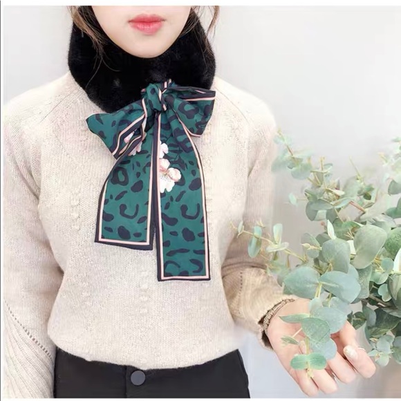 Vintage Style Faux Fur Scarf - Picture 9 of 10